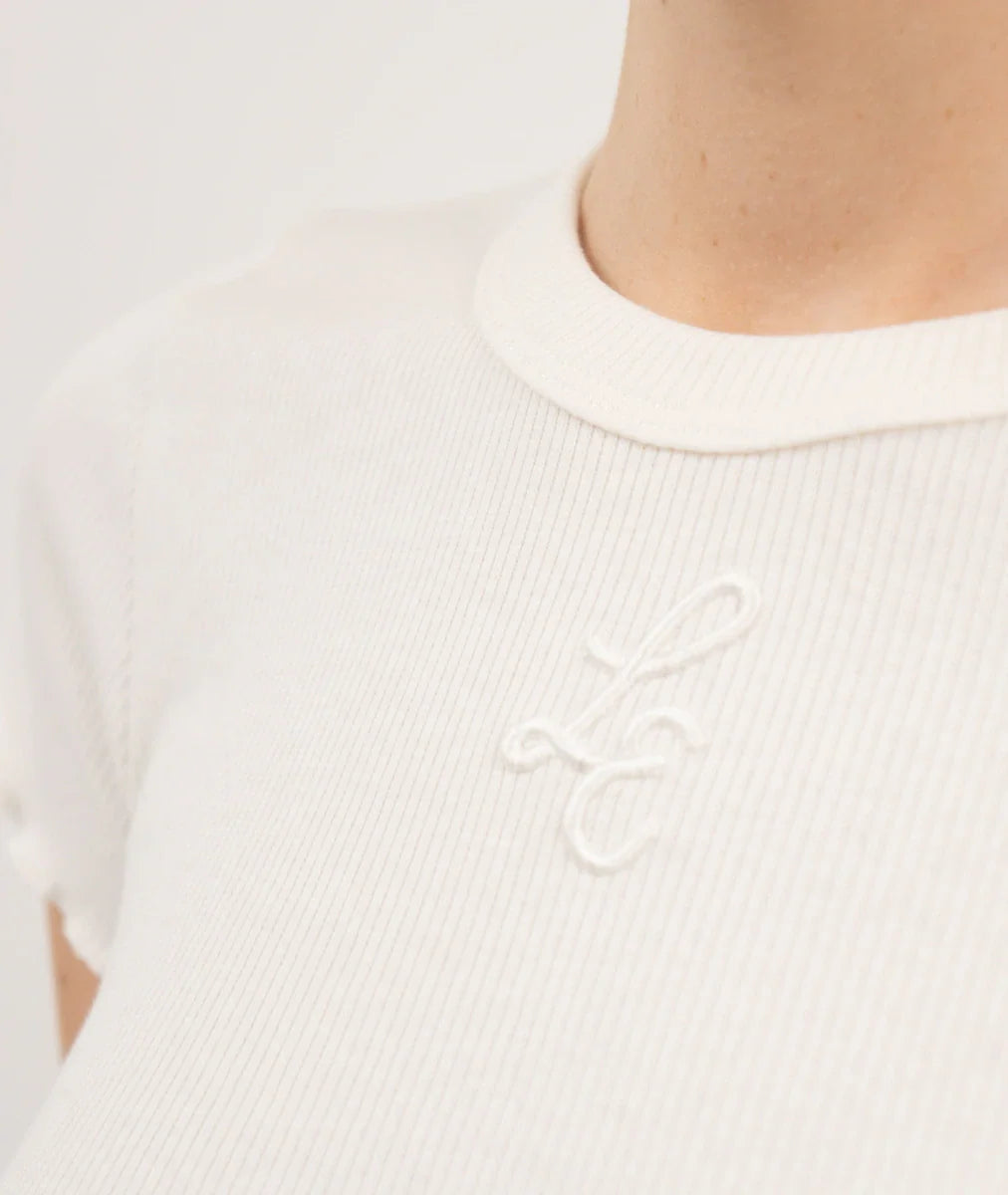 REMERA CAPRI IDENTITY BLANCA
