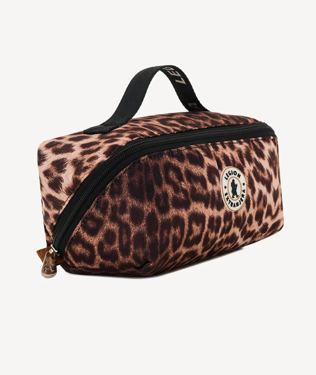 NECESER HONG KONG M ANIMAL PRINT