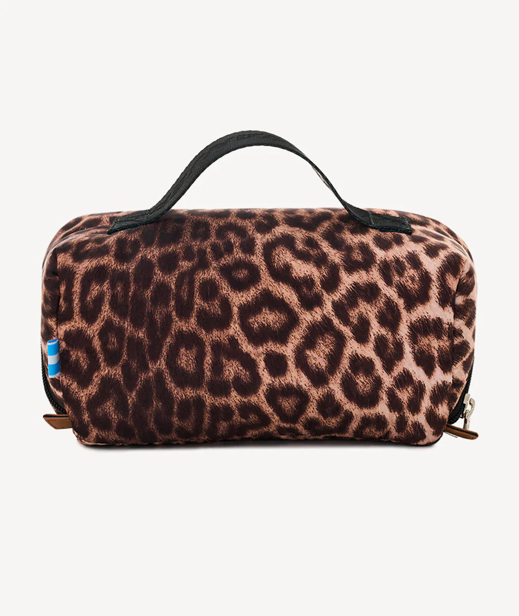NECESER HONG KONG M ANIMAL PRINT