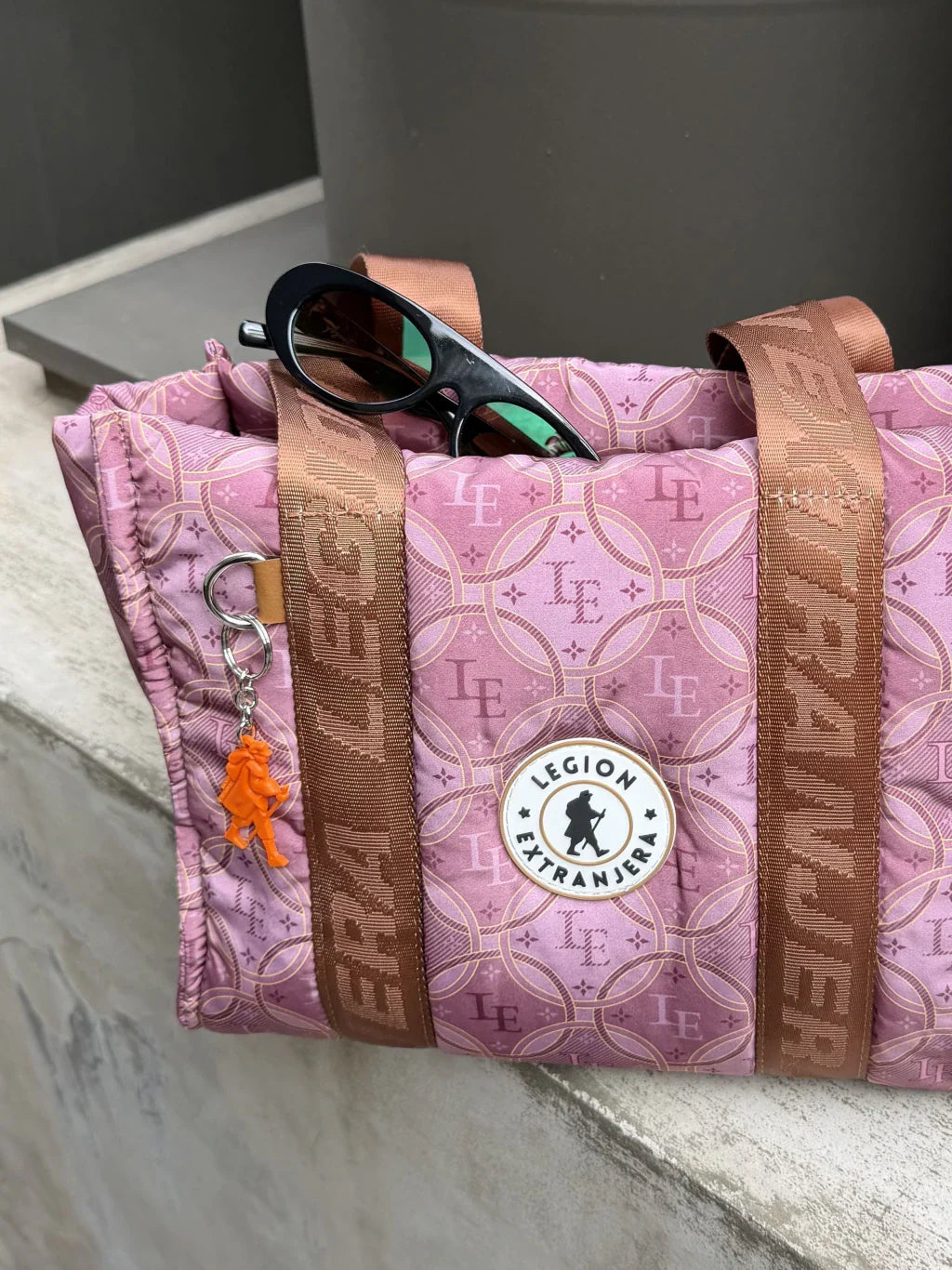 TOTE NAOMI DAMERO TARTAN ROSA